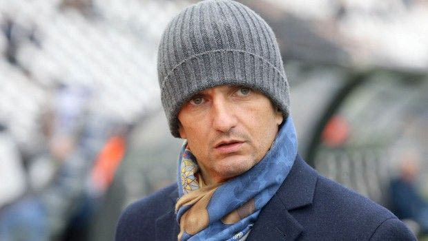 Από “αντί-Μολέδο” σε… “αντί-Χατσερίντι”!