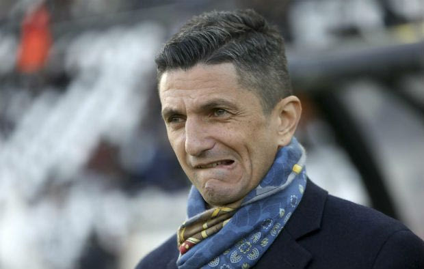 Ο Λουτσέσκου βγάζει… σπυριά όταν ακούει για άλλη μεταγραφή