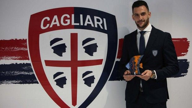 Η Κάλιαρι υποδέχτηκε τον κοστουμάτο Λυκογιάννη με… ξεχωριστό video!