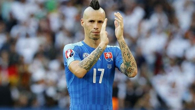 Δίλημμα με δύο ΑΜΑΞΑΡΕΣ για τον Χάμσικ!