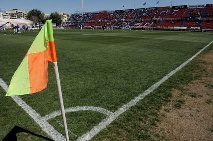 Οι 300 της Νέας Σμύρνης ξενίζουν…