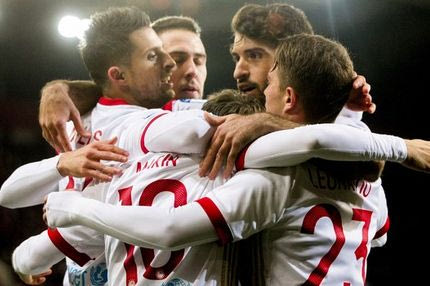 Χωρίς να κουραστεί ο Ολυμπιακός, 2-0 την Λαμία και ξανά στην κορυφή