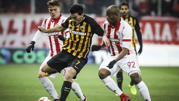 “Χαμός” στον αγώνα με κλωτσιά Σιμόες και σπρώξιμο Σεμπά!