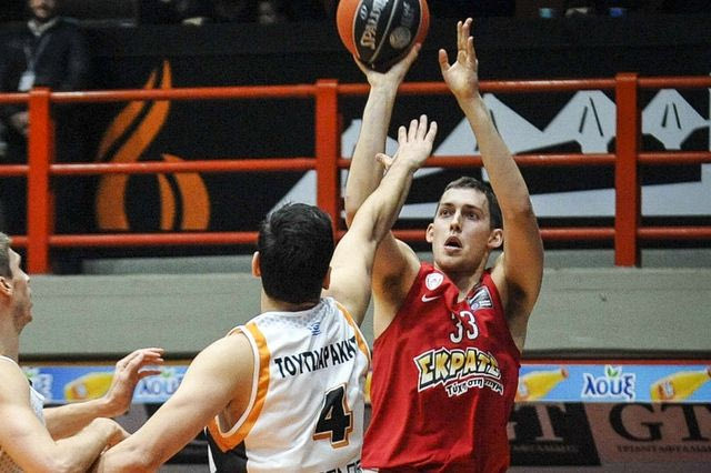 Σαν να ήθελε ν’ αποδείξει πράγματα στην Πάτρα ο Ολυμπιακός