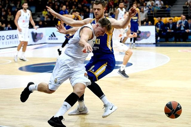 Εξέθεσε την Χίμκι η Ρεάλ!