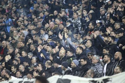 Κι όμως, η Τούμπα αποθέωσε διαιτητή