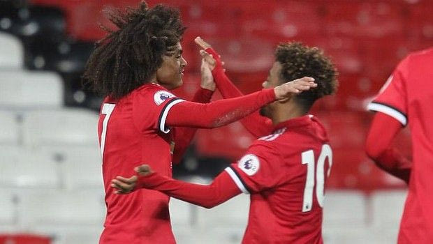 Οι οπαδοί βρήκαν τον “νέο Φελαϊνί” και τον συγκρίνουν με … Μέσι και Μπεστ!