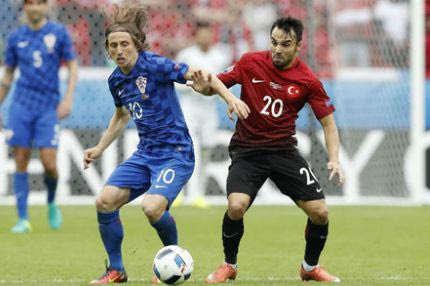 Ποιος “ανακοίνωσε” τον Σεν στην ΑΕΚ