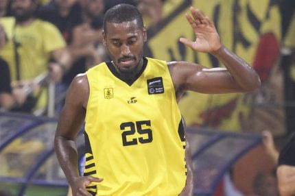 Γουίβερ, ήρθε η σειρά σου. Τον έδιωξε ο… Μάρας