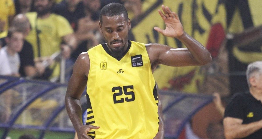 Γουίβερ, ήρθε η σειρά σου. Τον έδιωξε ο… Μάρας