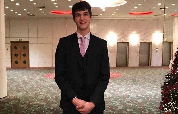 Από τα θρανία του Pierce στο ΜΙΤ