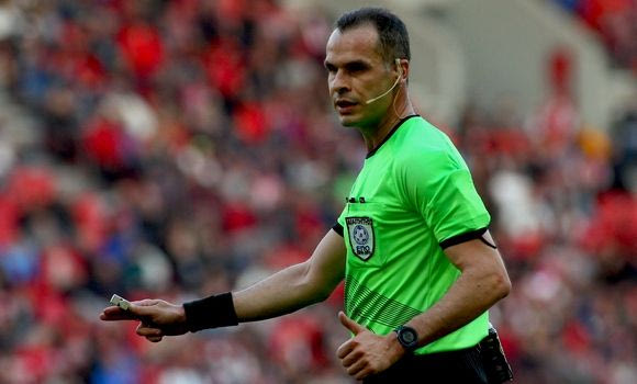 H εξέδρα δεν ξέχασε τον Τζήλο