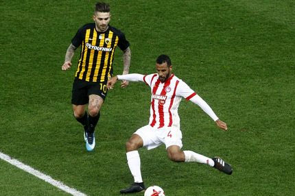 Φουλ επίθεση ο Ολυμπιακός στο ΟΑΚΑ, συντηρητικά η ΑΕΚ