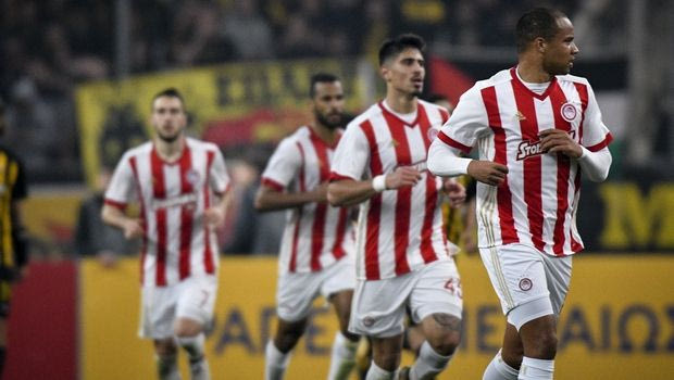 Δεν του ταιριάζει ο ρόλος του κομπάρσου