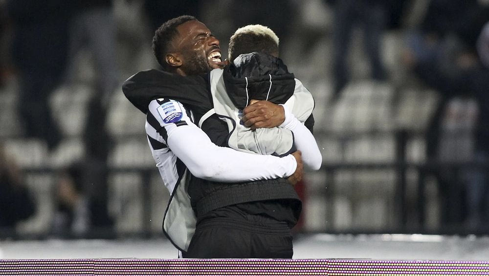 Ο Βαρέλα μιμήθηκε τον πιτσιρικά γιο του!