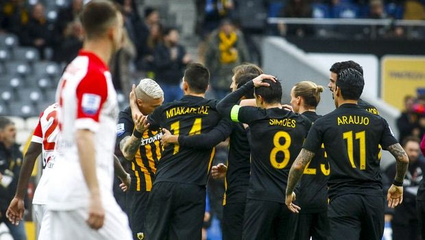 Ούτε το πέναλτι, ούτε το οφσάιντ είδε ο διαιτητής στο ΑΕΚ-Ξάνθη!