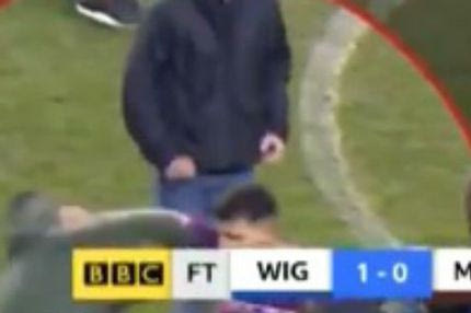 Πιάστηκε στα χέρια με οπαδό της Γουίγκαν ο Αγκουέρο