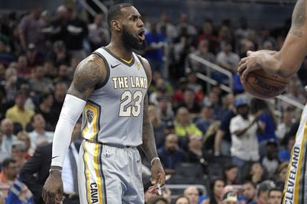 Ο Λεμπρόν τα έκανε ΟΛΑ! Σε άμυνα και επίθεση!