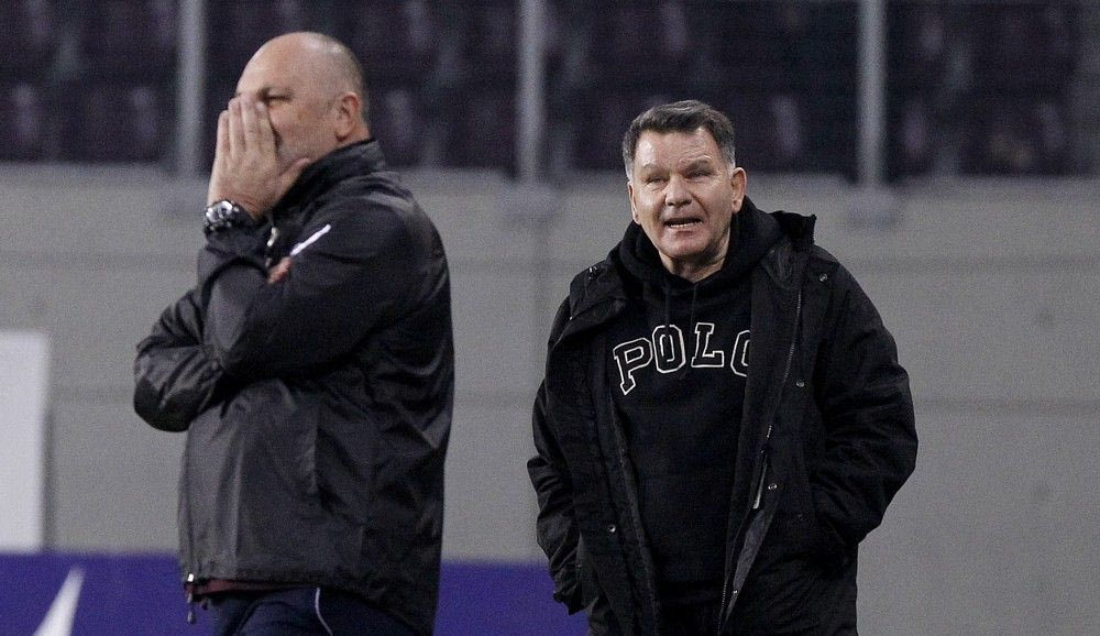 Σε 20 ημέρες ο Κούγιας έδιωξε αυτούς που αποθέωνε. Τον Φυντάνη και τον Μόρα