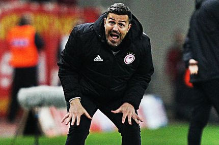 Κόουτς, τώρα δεν θέλει λόγια, θέλει μαστίγιο!