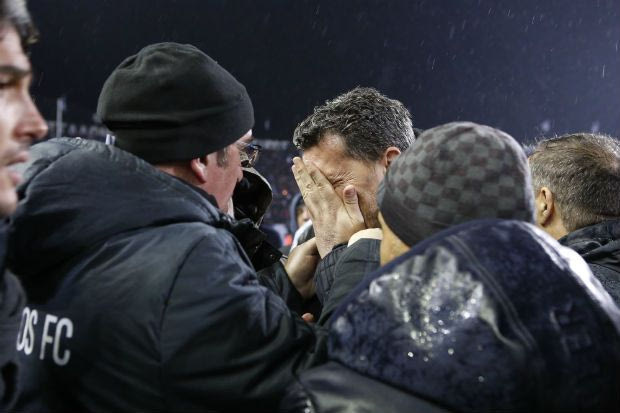 Ύβρις, Άτη, Νέμεσις… Σκουτεράκι