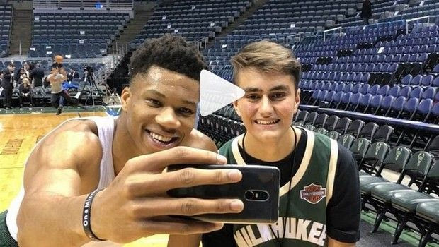 Το “ζέσταμα” με Δημήτρη ώθησε τον Αντετοκούνμπο σε νέα νίκη!