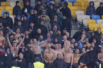 Ο Ρουβίκωνας υποδέχεται “θερμά” τους οπαδούς της Ντινάμο…