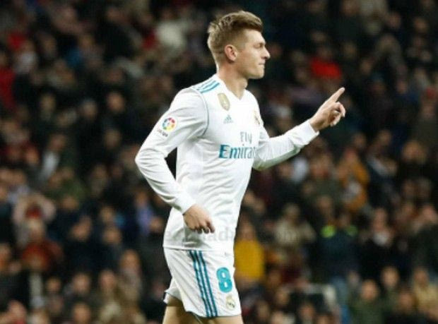 Στα δύο πεσίματα του Κρος, ένα κερδισμένο πέναλτι