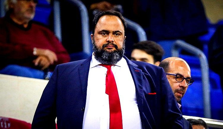 Ο Μαρινάκης αντιμέτωπος με τον… Μαρινάκη