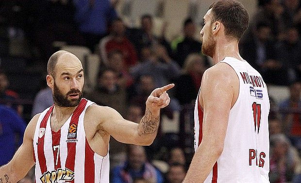 Ένας Ολυμπιακός, δύο ομάδες…