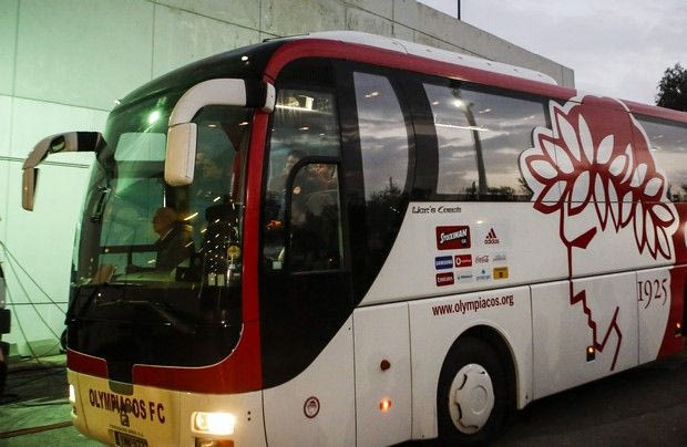 Υποδοχή με αποδοκιμασίες στου Ρέντη