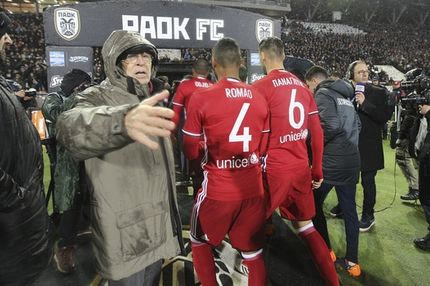 Σπρωξιές, προκλήσεις και απειλές καταγγέλει ο Ολυμπιακός!