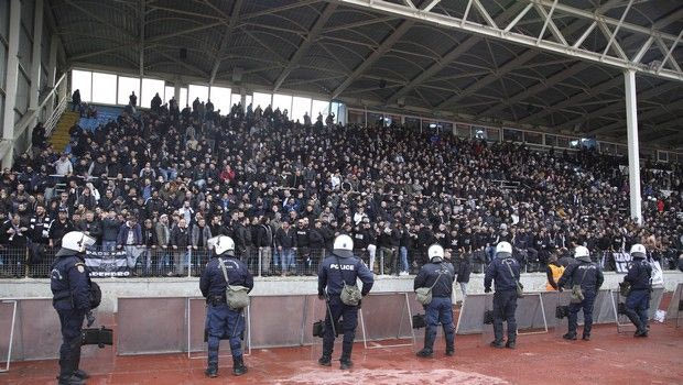 Λάβροι κατά Χριστοβασίλη οι οπαδοί του ΠΑΣ: “Ευτυχώς χάσαμε και σώθηκε η πόλη”