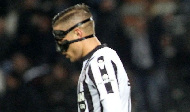 Το πιτσιρίκι ντύθηκε… Πέλκας