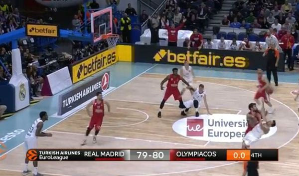 Μια γυναίκα πήγε να γίνει πέτρα… σκανδάλου στο Ρεάλ – Ολυμπιακός!