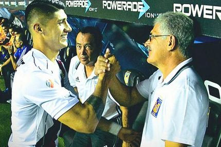 Το ποστάρισμα του Πουλίδο για την ιστορικη επέτειο είχε μέσα Ολυμπιακό εις διπλούν!