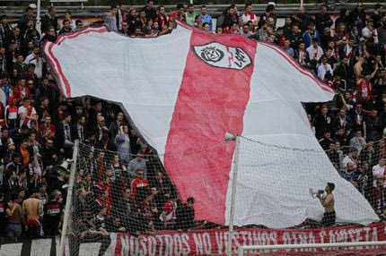 Στη Ράγιο δεν σεβάστηκαν τη μνήμη του νεκρού αστυνομικού