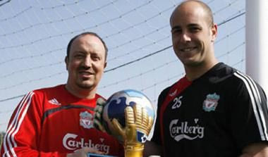 Κάτοικος “Άνφιλντ” ως το 2016 ο Ρέινα (vid)