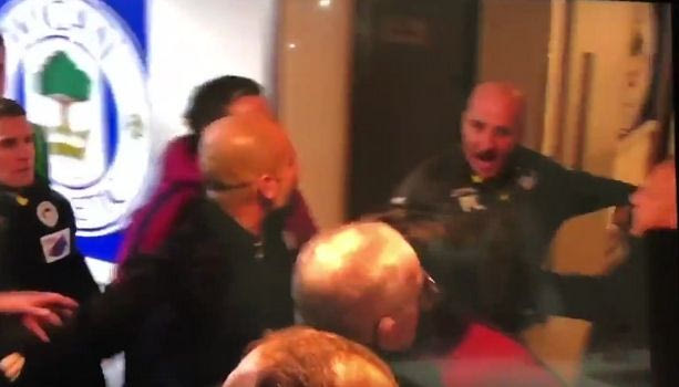 Τσαμπουκάς Γκουαρδιόλα με τον προπονητή της Γουίγκαν στα αποδυτήρια!