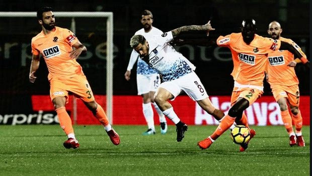 Φουλ για υποβιβασμό η Αλάνιασπορ του Βιγιαφάνιες