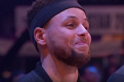 Έσκασαν στα γέλια στον εθνικό ύμνο του All Stars! Ας όψεται η Φέργκι…