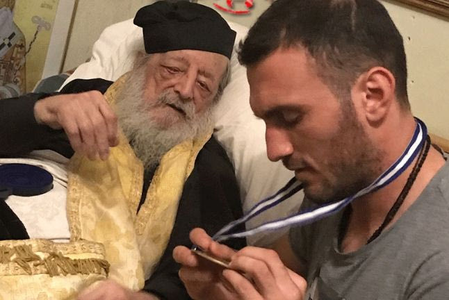 Ο Τοροσίδης με τον Γέροντα Νεκτάριο, τον πνευματικό καθοδηγητή της ζωής του