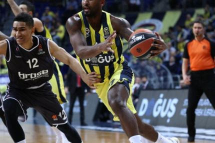 Πώς νίκησε με 4 τρίποντα ένας… Βέσελι ξέρει