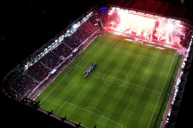 Έφυγε από τον Ολυμπιακό ως… λίγος και ψηφίστηκε προπονητής της χρονιάς!