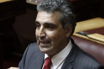 Ξαναχτύπησε ο Φωκάς, δεν θέλει να μείνει στην Αθήνα η ΕΠΟ