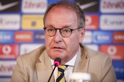 Στα… κιτρινόμαυρα ο Χέρμπερτ Χούμπελ