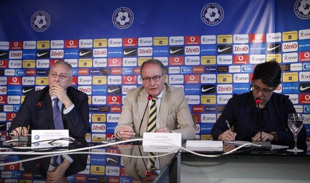 H FIFA απειλεί με grexit και καλεί τον Γραμμένο να διοικήσει!