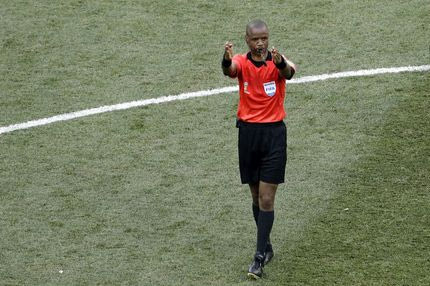 Ισπανία: Φοβερό! Κουνούπια εισέβαλαν σε γήπεδο και ο αγώνας διακόπηκε για 30 λεπτά