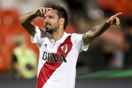 O Σκόκο έντυσε όλη τη φαμίλια… Μέσι