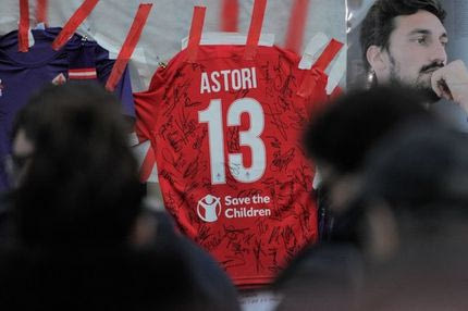 Ο σεβασμός για τον αδικοχαμένο Αστόρι χώρεσε σε μία φανέλα